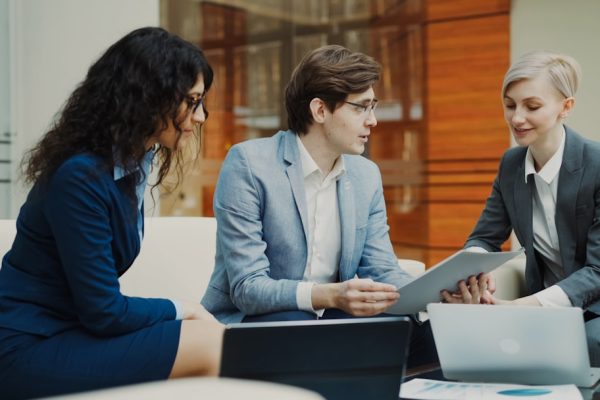 **Argentina em Transformação: Oportunidades e Riscos na Nova Era dos Investimentos Internacionais